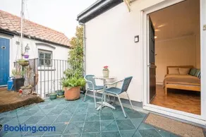 Flat Two, High Street, Saxmundham - Image 5