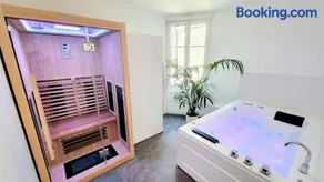 Appart SPA 80m2 avec terrasse balcon jacuzzi et sauna privatif en hyper centre Place Drouet d'Erlon - Image 1