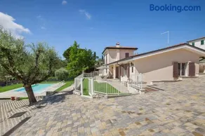 Villa Chiara APT 1- Appartamento in villa con piscina - Image 3