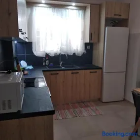 CENTRAL TOWN HOUSE 60m2**** - Image 3