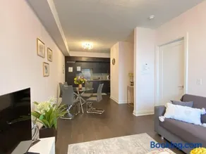 Luxurious Condo Apartment with Direct Subway Access - Image 4