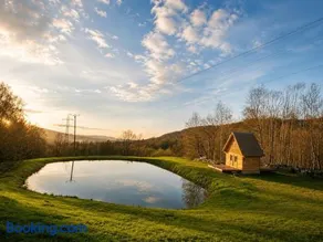 Lake Cabin Rosia Montana - Image 3