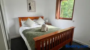 2 Bedroom Apartment in Glasgow City - Image 4