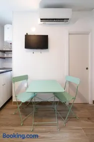 CRR4 Malasaña Chamberi 3 small bedroom - Image 2