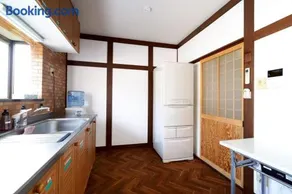 Authentic Traditional Japanese House Sleeps 16 Free Parking Near Ghibli Park - Image 3