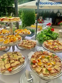 Noce i Dnie Hotel - Image 1