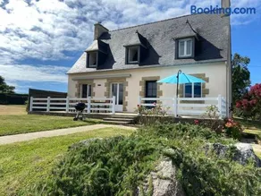 Villa 6 chambres proche plages tous commerces à pieds Spacieuse & Lumineuse orientée Sud à 700 m de la Baie du Kernic et du Casino Partouch Dans la charmante petite ville de Plouescat, quartier calme, tous commerces à pieds restaurants, bars, boulangerie - Image 3