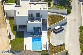 Villa Charlotta, sea view , pool, near beach - Image 1