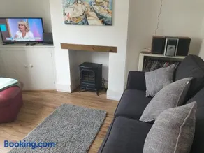 Kingfisher cottage, free parking - Image 2