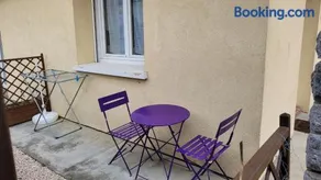 Studio Lumineux Avec Terrasse - Image 2