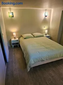 Appartement indépendant : tranquillité, forêt et piscine - Image 4