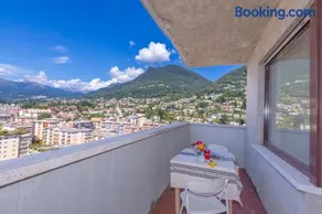 Casa Taddei with Terrace View & Parking - Happy Rentals - Image 2