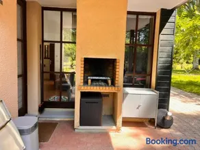 Villa avec terrasse, piscine chauffée et barbecue - Image 5