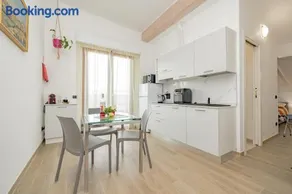 A10 Arcobaleno SUITE- Milano Rho fiera - Image 2