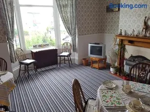 Brookfield Guesthouse - Image 2