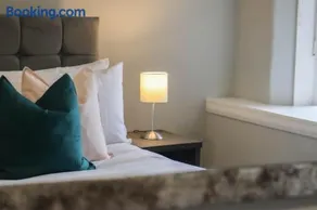 Townend Apartment - Image 5