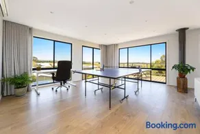 Ocean & Country Views, Spa, Pets Welcome, Fireplace - Your Ocean Oasis 10 minutes to Phillip Island - Image 5