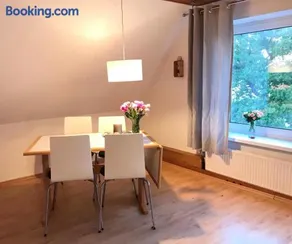 Apartamento vacacional ideal para familias con jardín y barbacoa | Vistas al mar - Image 5