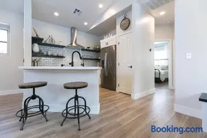 Gilbert Laurel - Image 4