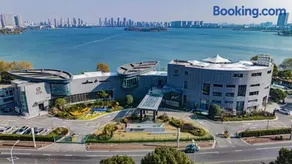 Suzhou Breeze&Moon Hotel - Image 2