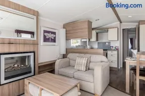 Hotel du Van - Rockley Park Caravan, Activities On-site - Image 4