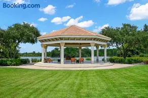 1st floor condo, resort amenities, stunning view - Image 1