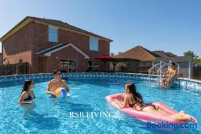 Top-Notch 5BR 2,5BA Holiday Villa with Pool - Image 1