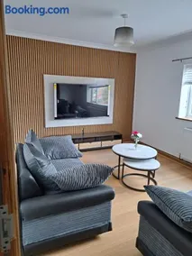 Grand Apartments Stretford - Image 3
