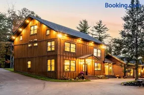 Guesthouse at Long Lake - Pool, Theatre, Hot Tubs - Image 1