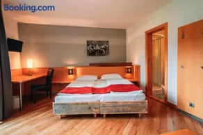 Hahnenkamm Hostel - Image 4