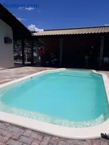 Le Loup Residência para Hospedagem Suítes 3 - Image 1