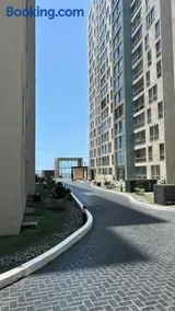 Modern and comfortable apartment nearby Aairport - Image 2