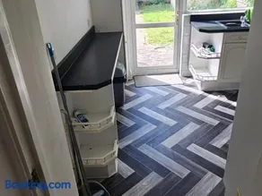 Contractors Home from Home - Image 4