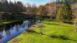 4-Bedroom Chateau in Southern Washington- Luxurious Retreat with Pond & Creek - Image 3