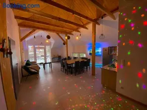 Apartament 12-osobowy z gorącą balią, klimatyzowany - Image 2