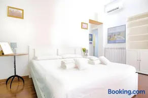 Elegantis Veniero Suite Apartment - 1 Minute Walk to Vatican Museums - Image 2