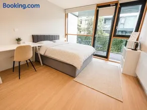 Beacon Guest Rooms Sandyford - Image 1