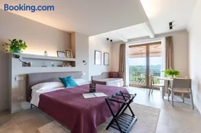 Il Cortile Suites - Image 3