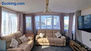 Ocean Breeze retreat, West Sands Holiday - Image 2
