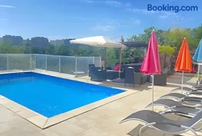 Belle Maison dans le Beaujolais - Image 1