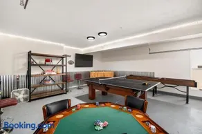 Event Epicenter Heated Pool Game Room Near Stadium - Image 4