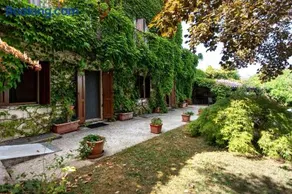 La Casa delle Foglie Rosse - Image 1
