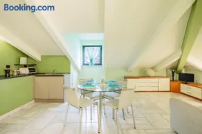 Green House - Image 3