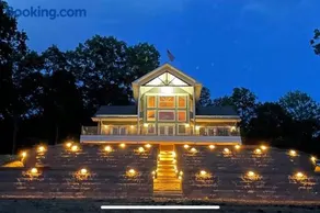 Luxury Mountain Home - Image 1