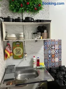 Suíte com cozinha em área nobre - Image 4