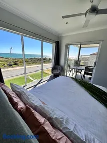 Ocean View Beach House !! - Image 1
