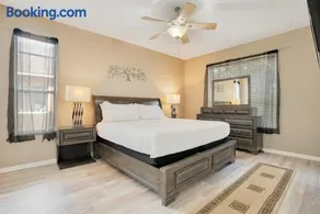 Elegant Golf Course Home in Southern Dunes - Image 3