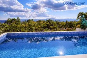 Villa Andy -private yard, swimming pool, panoramic view - Image 1