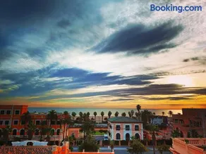 Valencia Beach Apartments 2 - Image 2