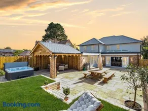 5 Bed in Lymington oc-96189 - Image 1
